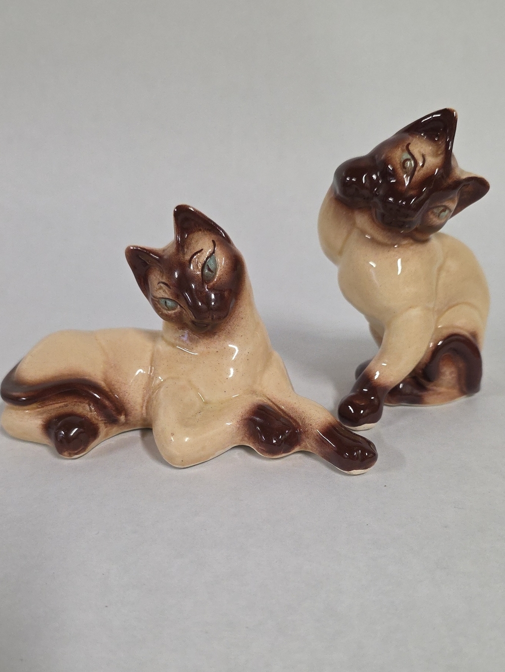 Vintage Walker Potteries Siamese Cat Figurines Set of 2 - Blue Eyed Ceramic Cats